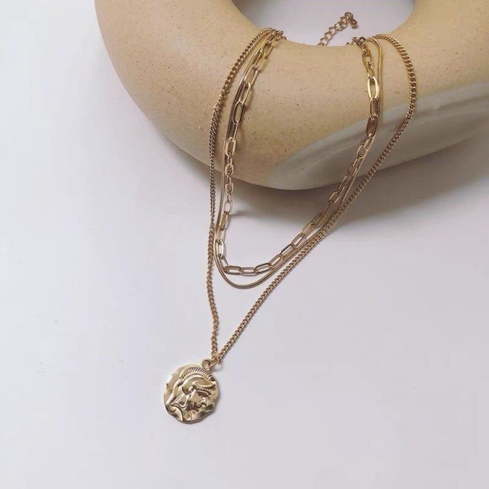 18K Gold Plated Multi-layered Snake Paperclip Chain Knight Coin Necklace - Picture 4 of 4